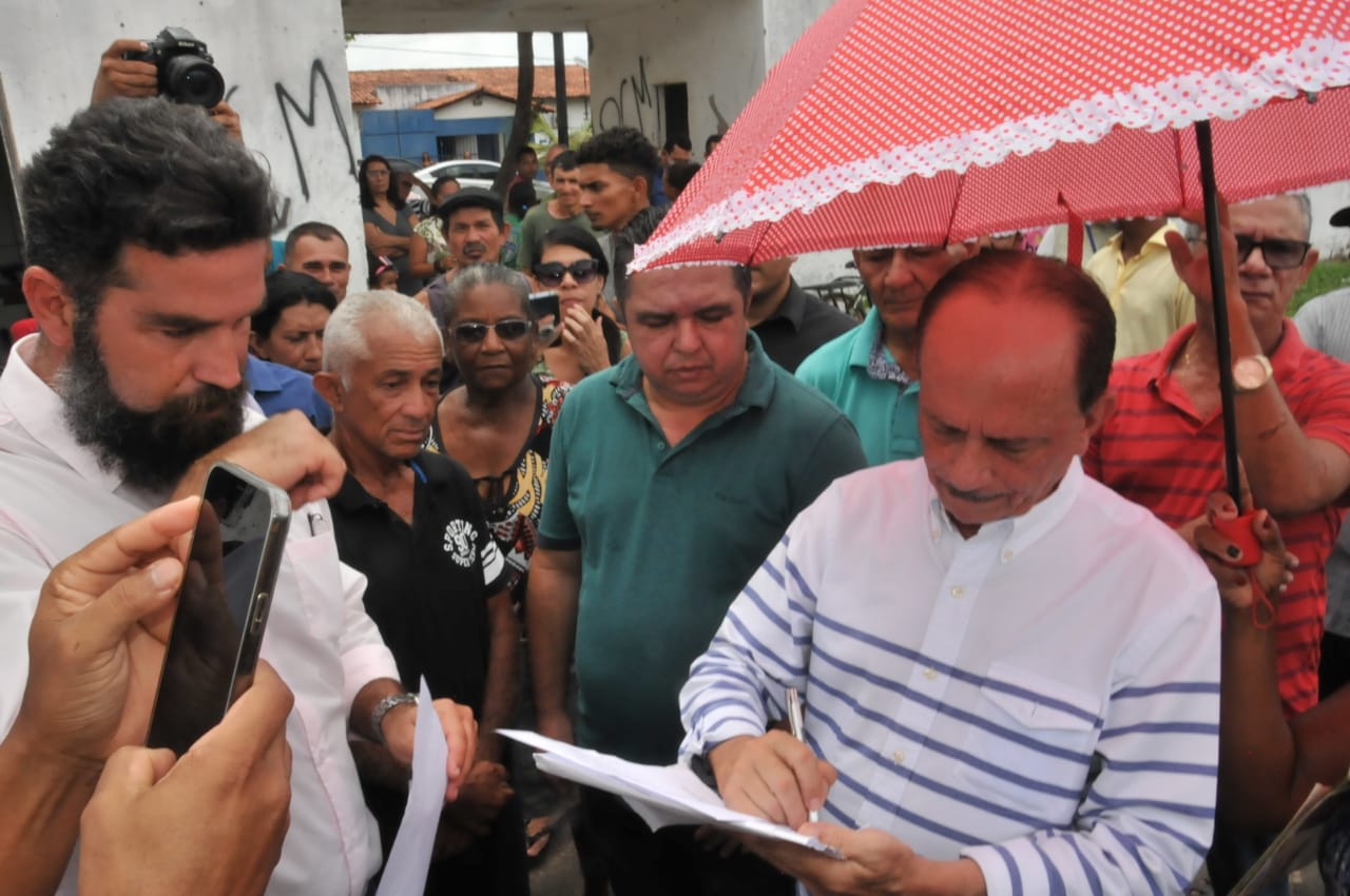Prefeitura de São José de Ribamar assina ordem de serviço para a construção de uma praça na Vila Dr. Julinho