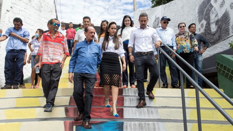 Prefeitura de Ribamar reinaugura escadaria para ponto turístico e entrega de novas viaturas à Guarda Municipal
