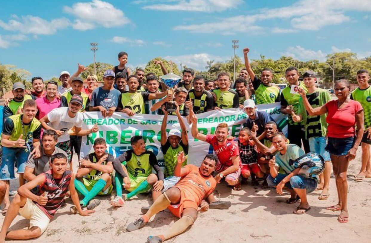 Programa Jovens do Futuro : O esporte como ferramenta de inclusão social e combate às drogas entre os jovens